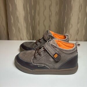 Stride Rite Kids Sneakers in Brown and Orange
